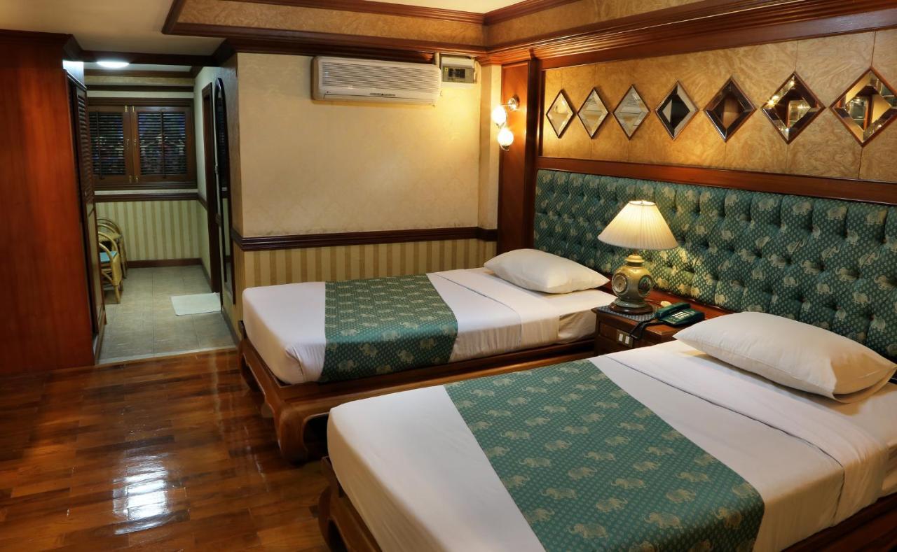 Highway Hotel Чиангмай Екстериор снимка